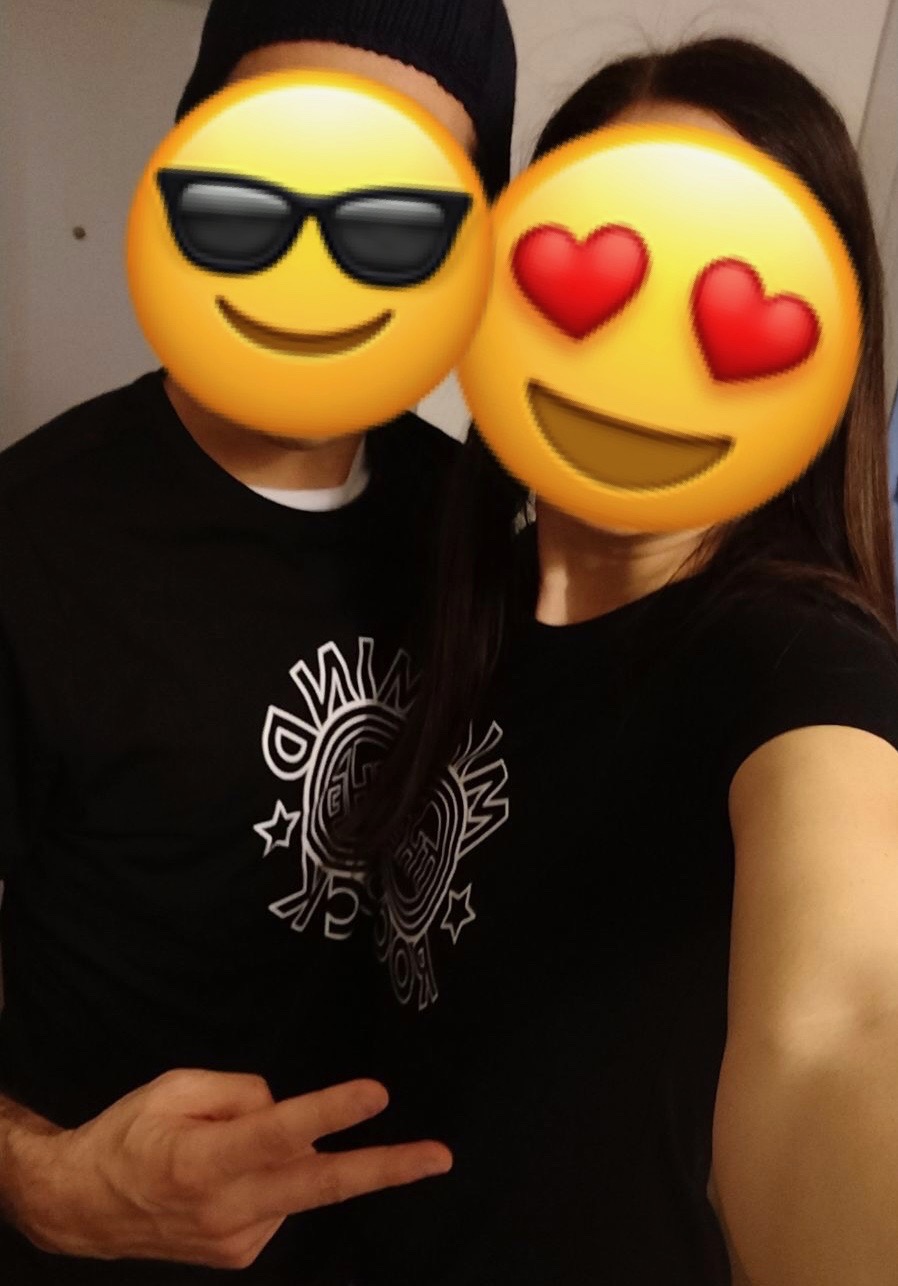 Chiara e Alberto_tshirt_Mind the Rock_emoticon